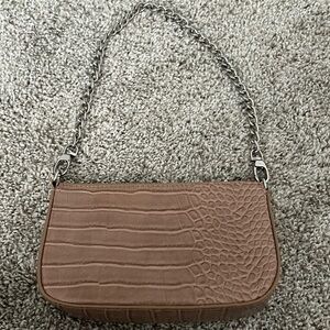 Snake print tan color shoulder bag